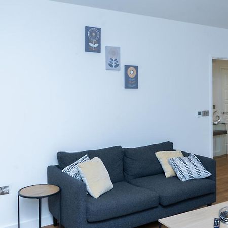 Guerneville 1 Bedroom Luxury Apartment Royal Wharf By Excel Exhibition Centre Londen Buitenkant foto